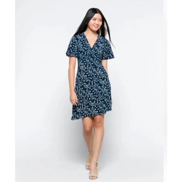 41Hawthorn (2X) Elisse Knit Surplice Dress - Stitch Fix Floral Flutter Sleeve - Picture 2 of 10